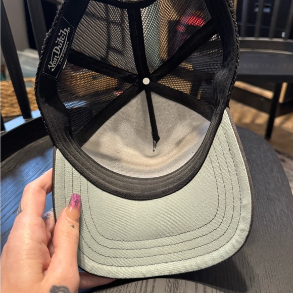 Von Dutch Gray Trucker Hat - Picture 4 of 4